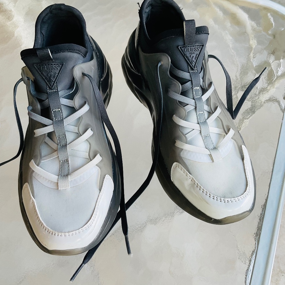 GUESS SPORTS SHOES